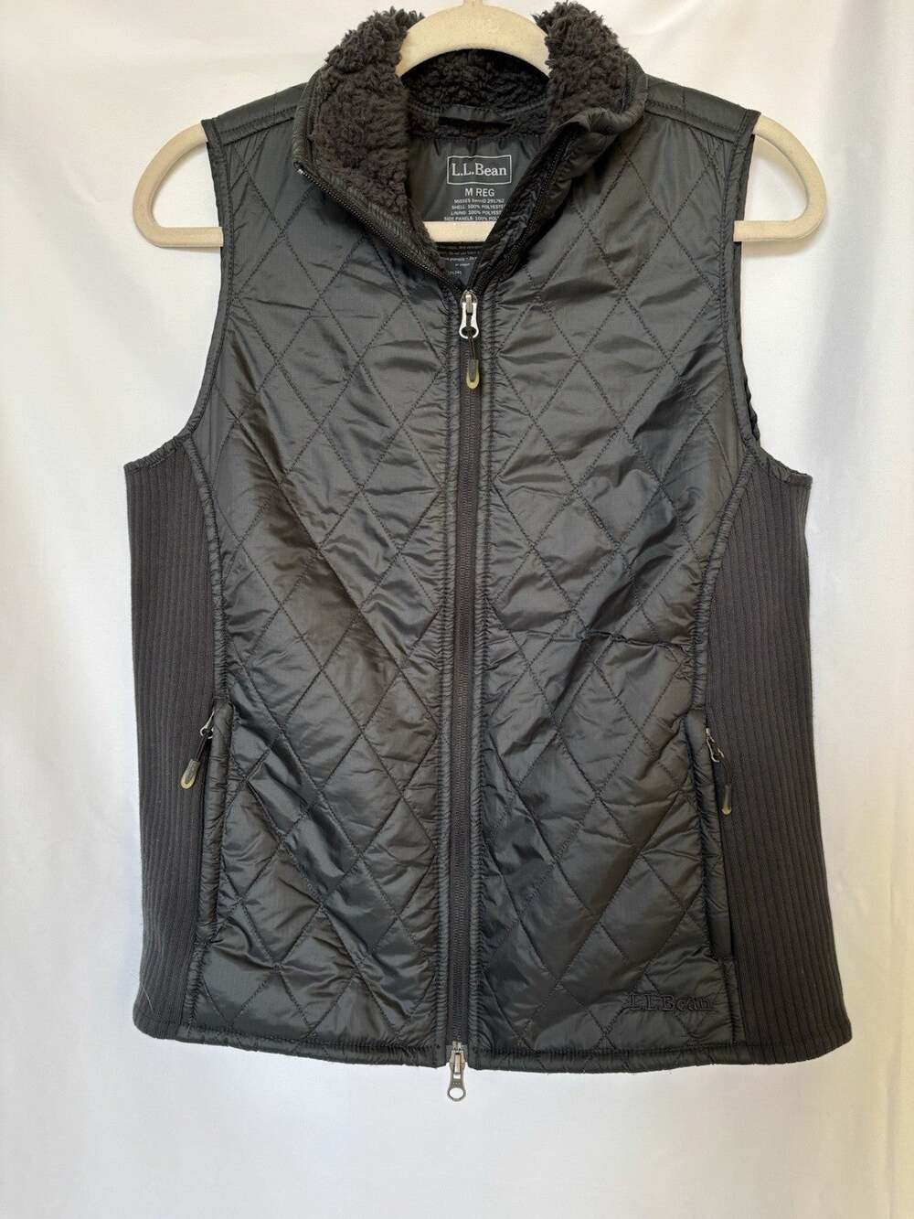 LL Bean Micro Puffer Vest Women M Black Full Zip Thinsulate Quilted Insulated